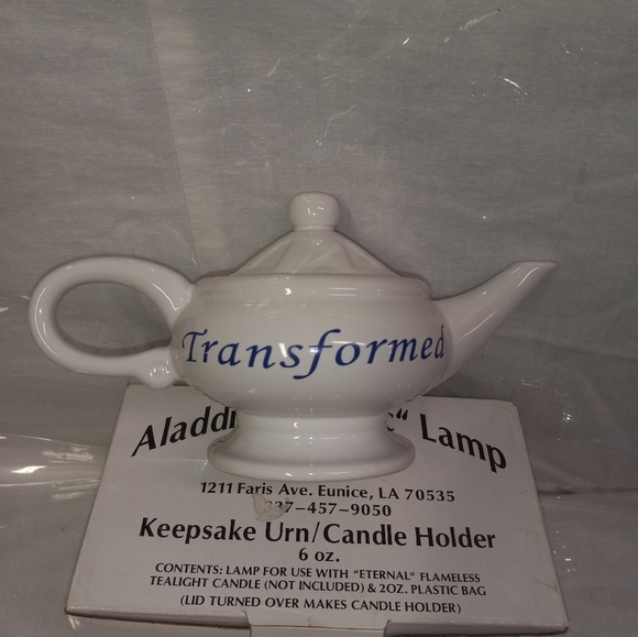 Aladdin's Magic Lamp Keepsake Urn/Candle Holder Porcelain Ceramic Kettle NIB - Picture 3 of 8